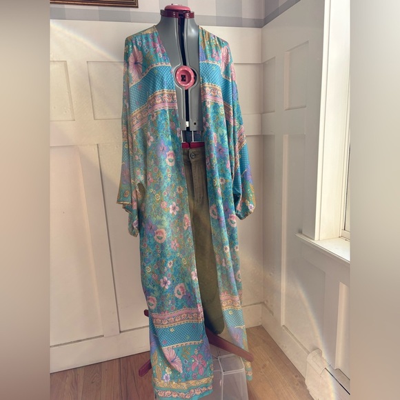 Tops - Floral Duster with Blue and Pink Accents Size XXXL